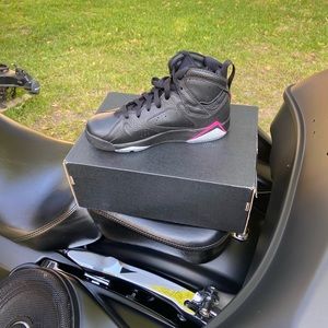 Air Jordan 7Y Retro GG